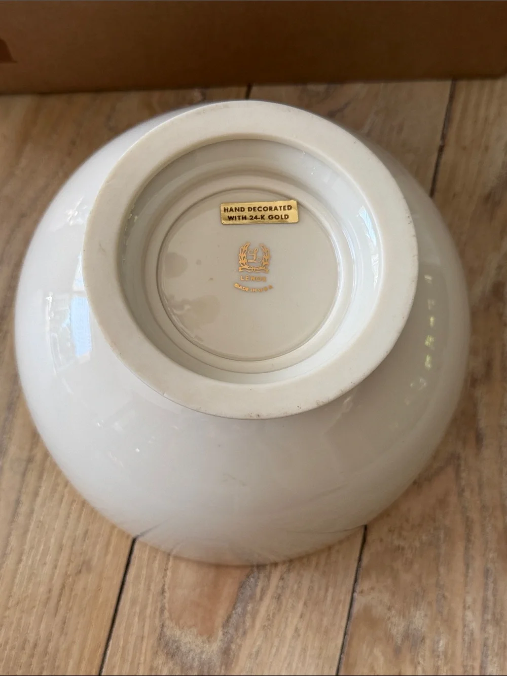 Lenox Tuxedo Cream and 24k Gold Pedestal Serving Bowl